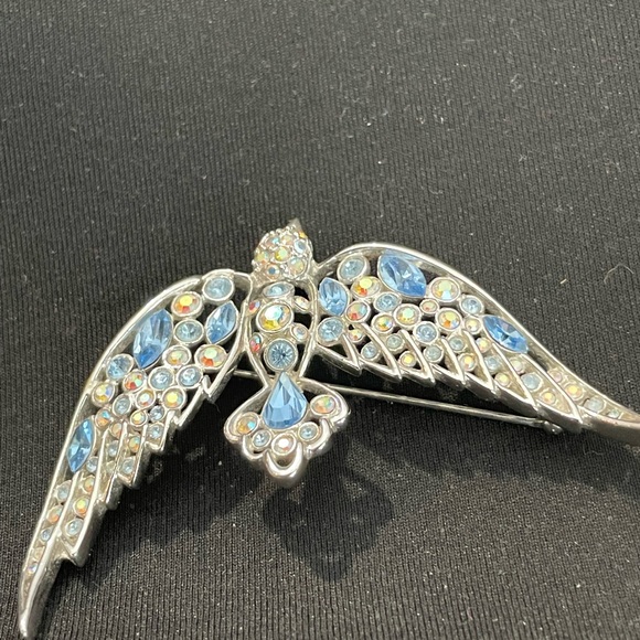 Bird In Flight Brooch - Picture 6 of 6